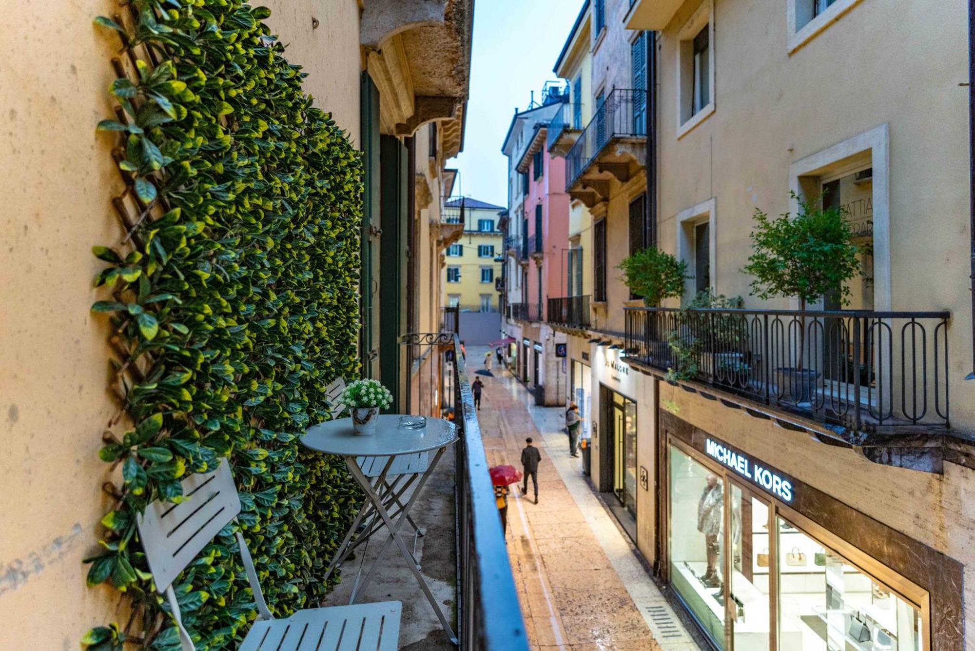 -Near Arena & Giuletta- Pet Friendly Mazzini Palace Verona Buitenkant foto